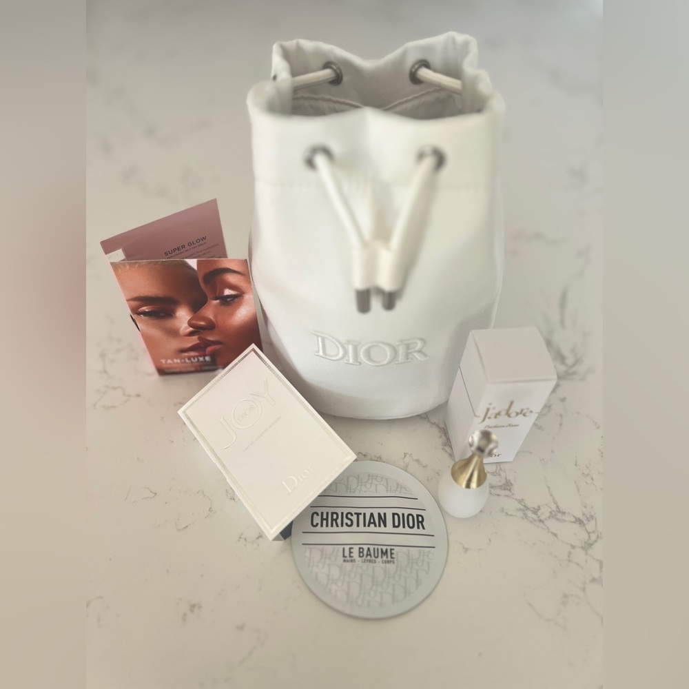 💎 NWT | Christian Dior White Embroidered Pouch + Dior Joy & J’adore & LE BAUME 💎